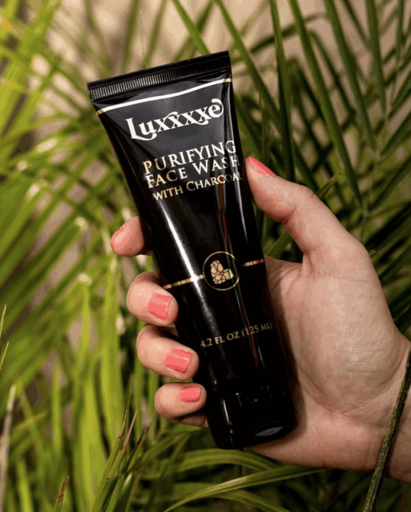 Luxxxxe Purifying Face Wash